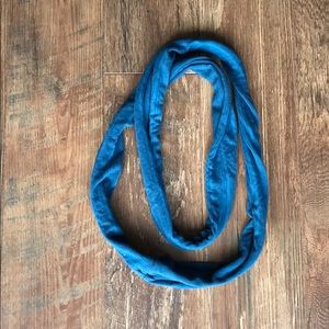 The NorthFace Infinity Scarf